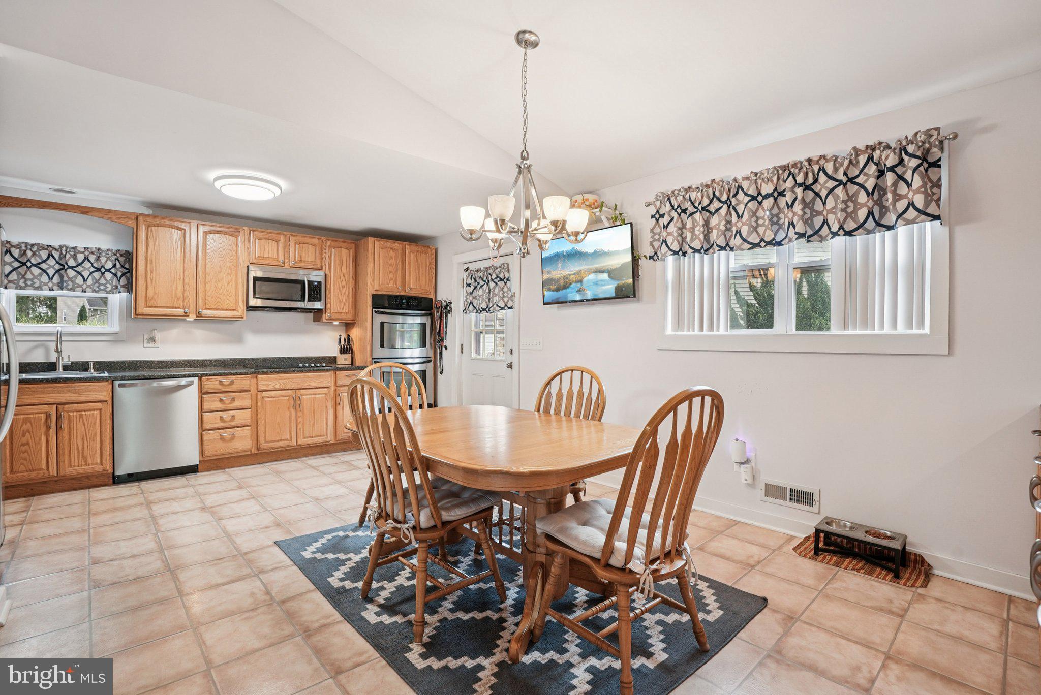 418 Springhouse Road King of Prussia, PA 19406 - Photo 5 of 18 Gallery Image 5