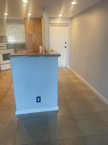 $2,200 | 710 Northeast 7th Street, Unit 103, Boynton Beach, FL 33435