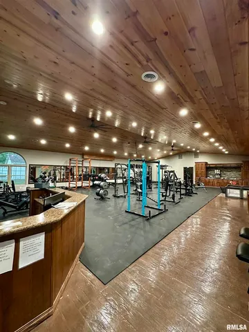 a view of a room with an empty space