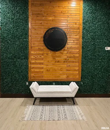 $439,900 | 20 Ashley Lane, Casey, IL 62420