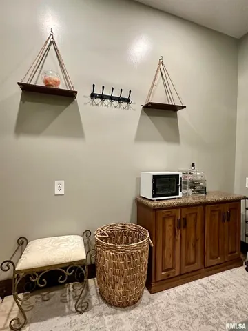 $439,900 | 20 Ashley Lane, Casey, IL 62420