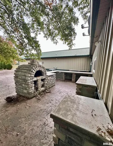 $439,900 | 20 Ashley Lane, Casey, IL 62420