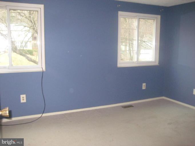 5762 Heming Avenue Springfield, VA 22151 - Photo 8 of 10 Bedroom #1