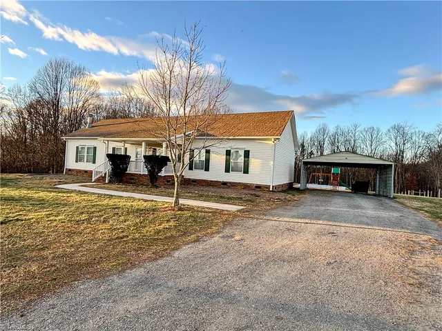 $308,000 | 103 Simmons Farm Lane, Ararat, NC 27007