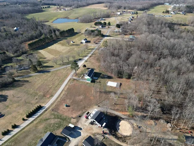 $308,000 | 103 Simmons Farm Lane, Ararat, NC 27007