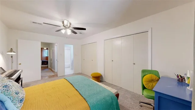 a view of a bedroom with a wardrobe space