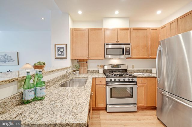 $1,000,000 | 2200 17th Street Northwest, Unit 201, Washington, DC 20009