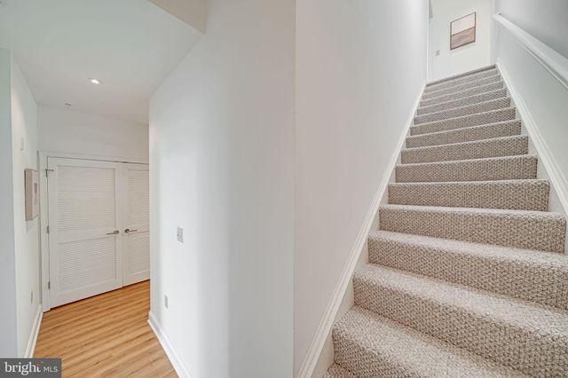 $1,000,000 | 2200 17th Street Northwest, Unit 201, Washington, DC 20009