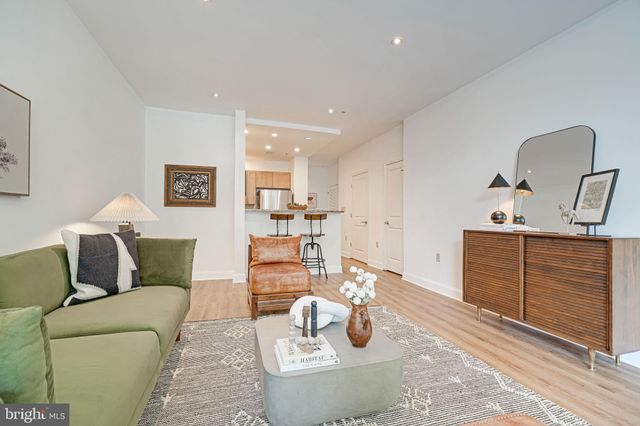 $1,000,000 | 2200 17th Street Northwest, Unit 201, Washington, DC 20009