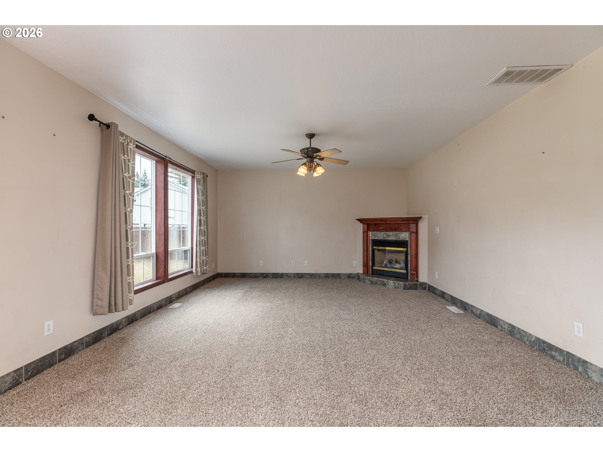 59992 Ridgeway Loop St. Helens, OR 97051 - Photo 17 of 34 Family Room