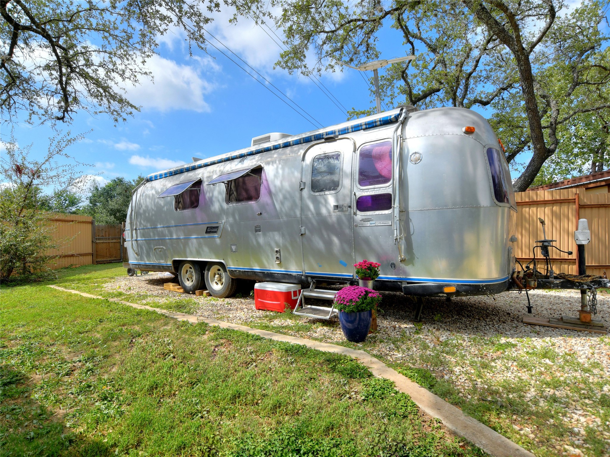 1702 Saracen Road Austin, TX 78733 - Photo 18 of 27