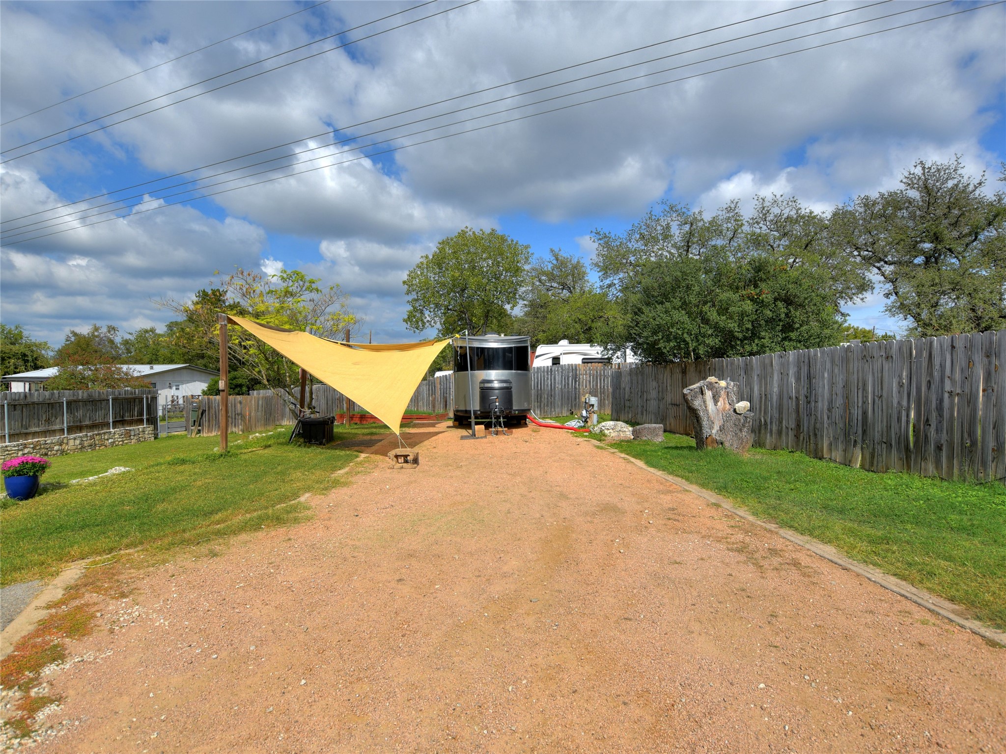 1702 Saracen Road Austin, TX 78733 - Photo 5 of 27