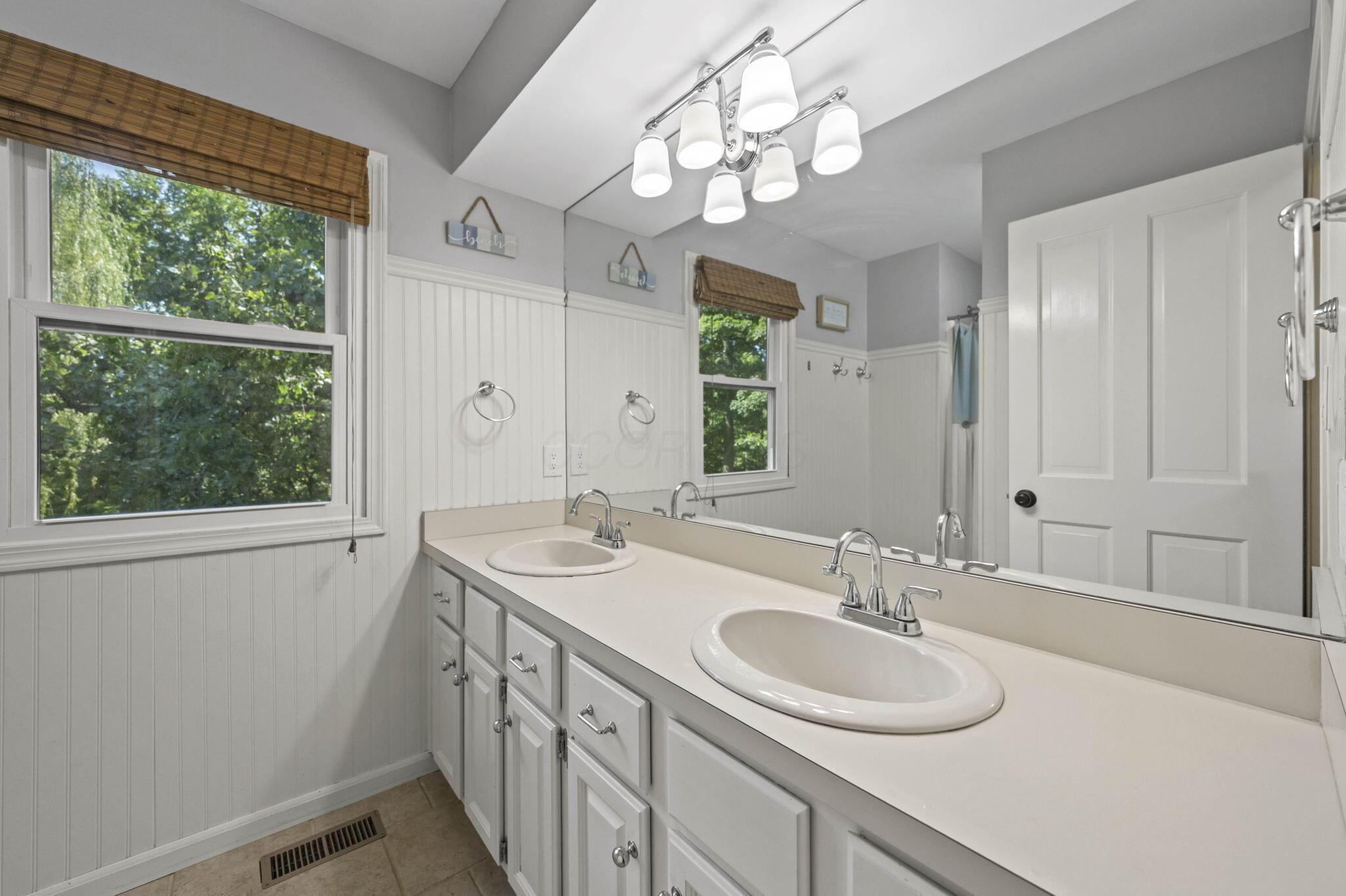 222 Beech Ridge Drive Powell, OH 43065 - Photo 44 of 82 53-web-or-mls-ID8A7332