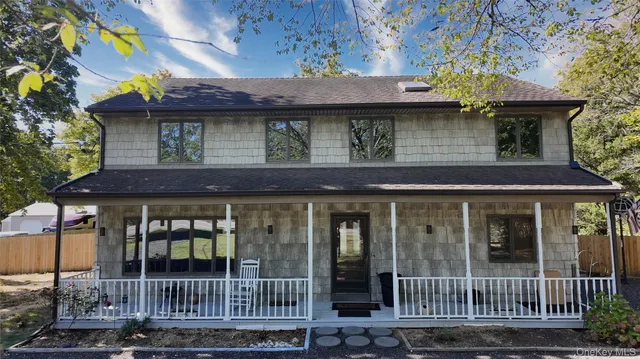 $659,980 | 484 North Bicycle Path, Port Jefferson Station, NY 11776