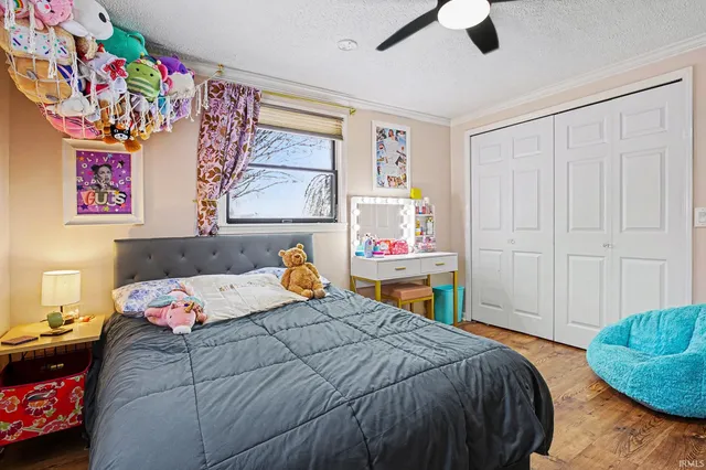 $299,900 | 19508 County Road 146, New Paris, IN 46553