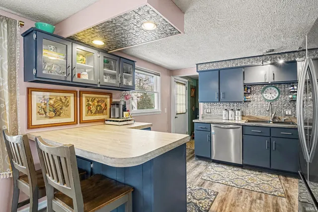 $299,900 | 19508 County Road 146, New Paris, IN 46553