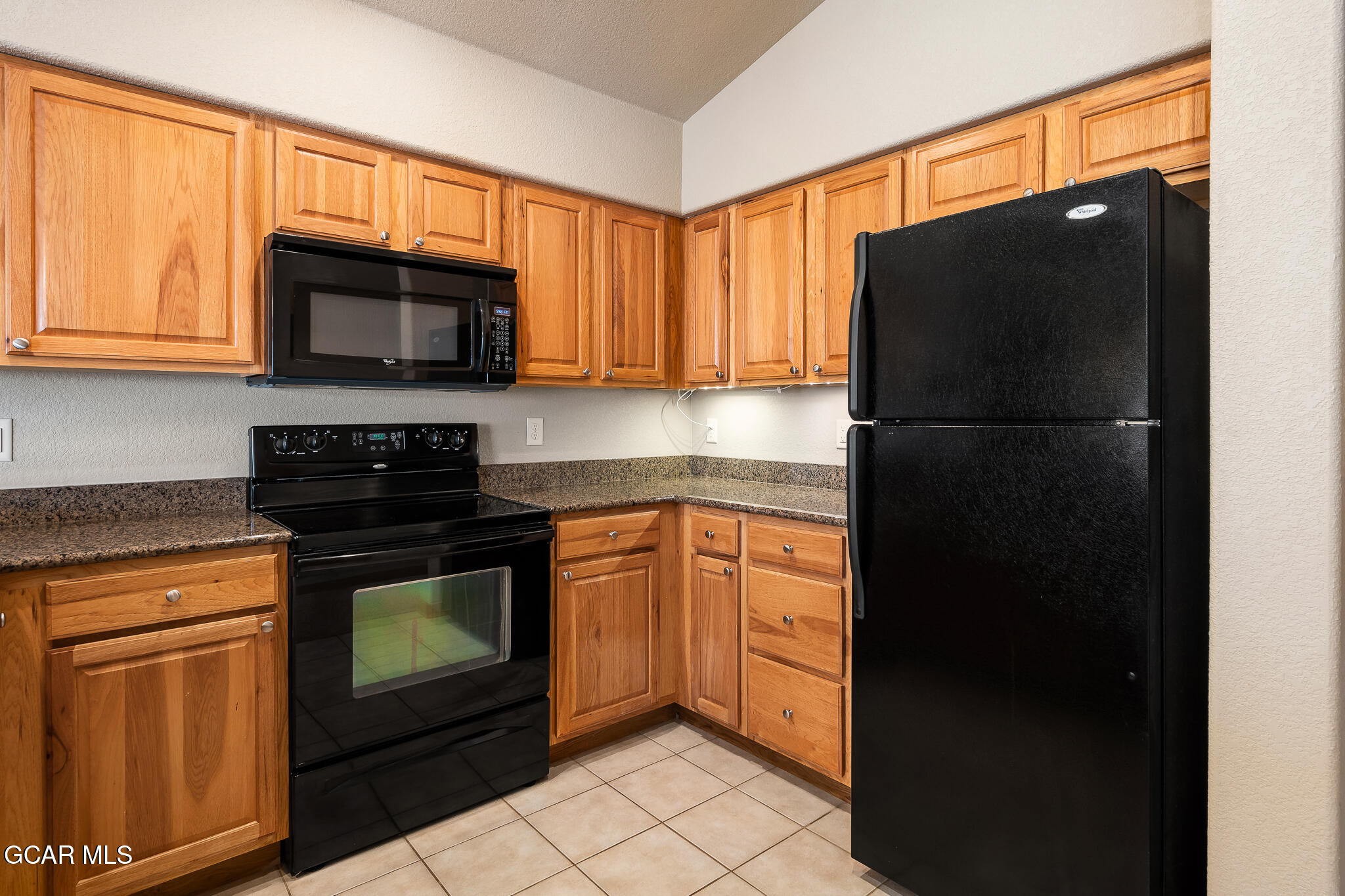 160 Sterling Loop, Unit 304 Fraser, CO 80442 - Photo 13 of 36 Modern Kitchen