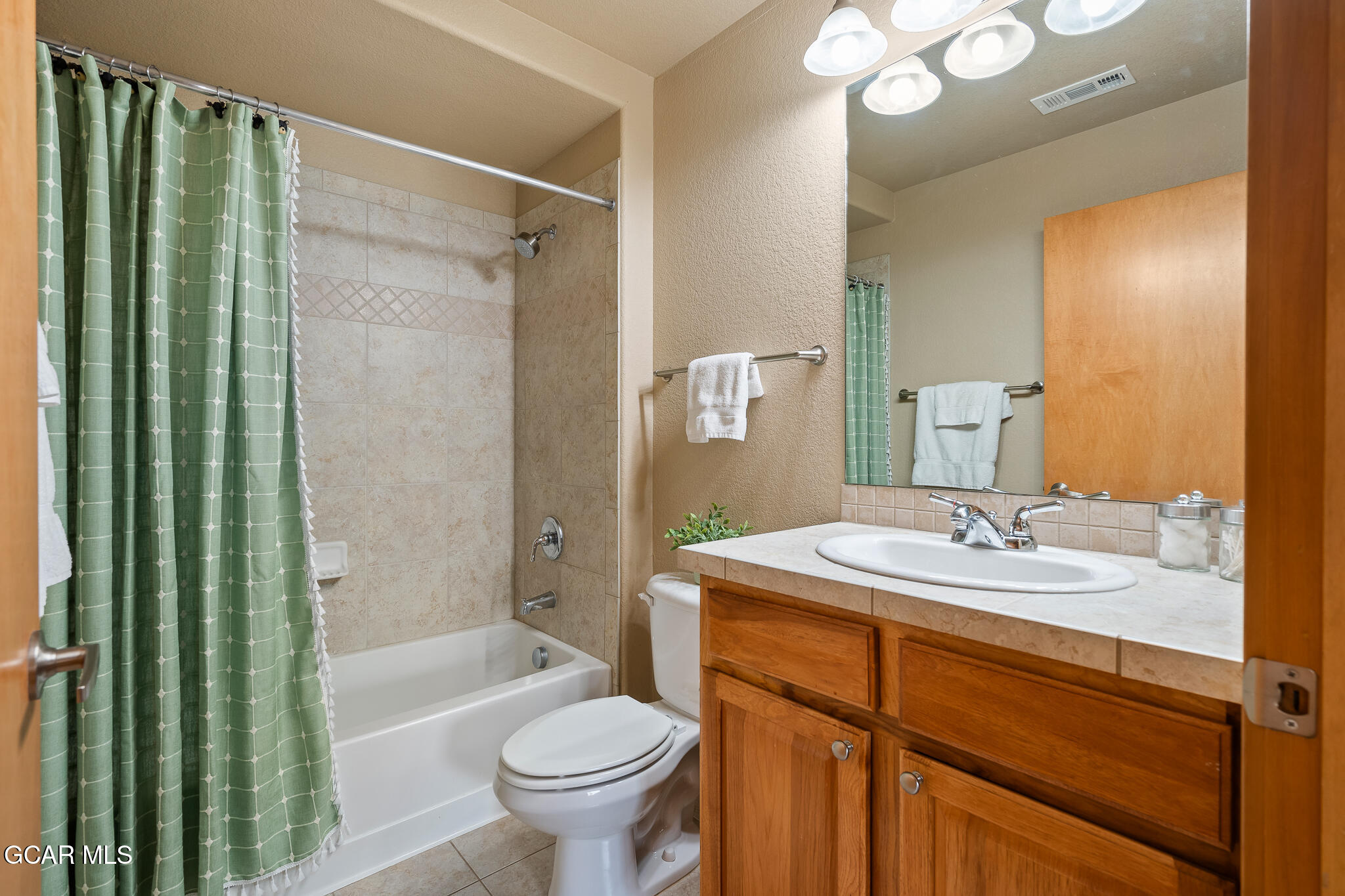 160 Sterling Loop, Unit 304 Fraser, CO 80442 - Photo 22 of 36 Luxury Living