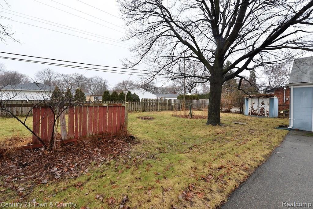 4419 Crooks Road Royal Oak, MI 48073 - Photo 16 of 20