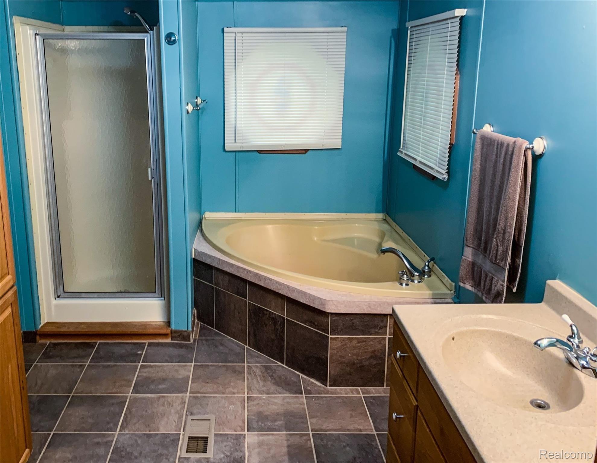5448 Rood Road Holly, MI 48442 - Photo 14 of 30 24.jpg