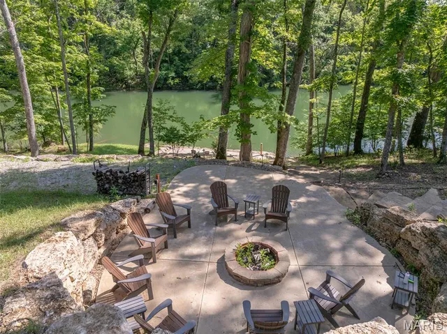$1,895,000 | 370 Alpine Bend Drive, Wright City, MO 63390