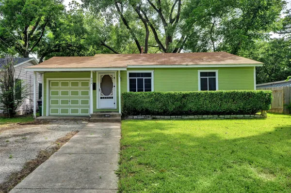 $2,000 | 904 East 55th 1/2 Street, Austin, TX 78751