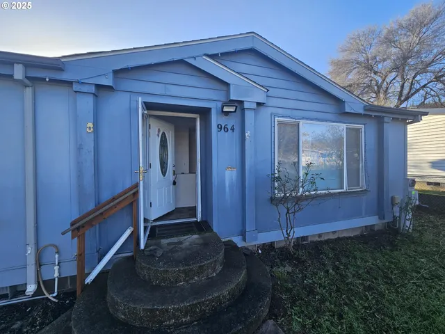 a view of an entryway door