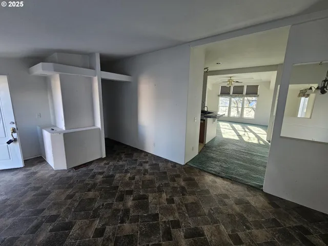 a view of a storage & utility room