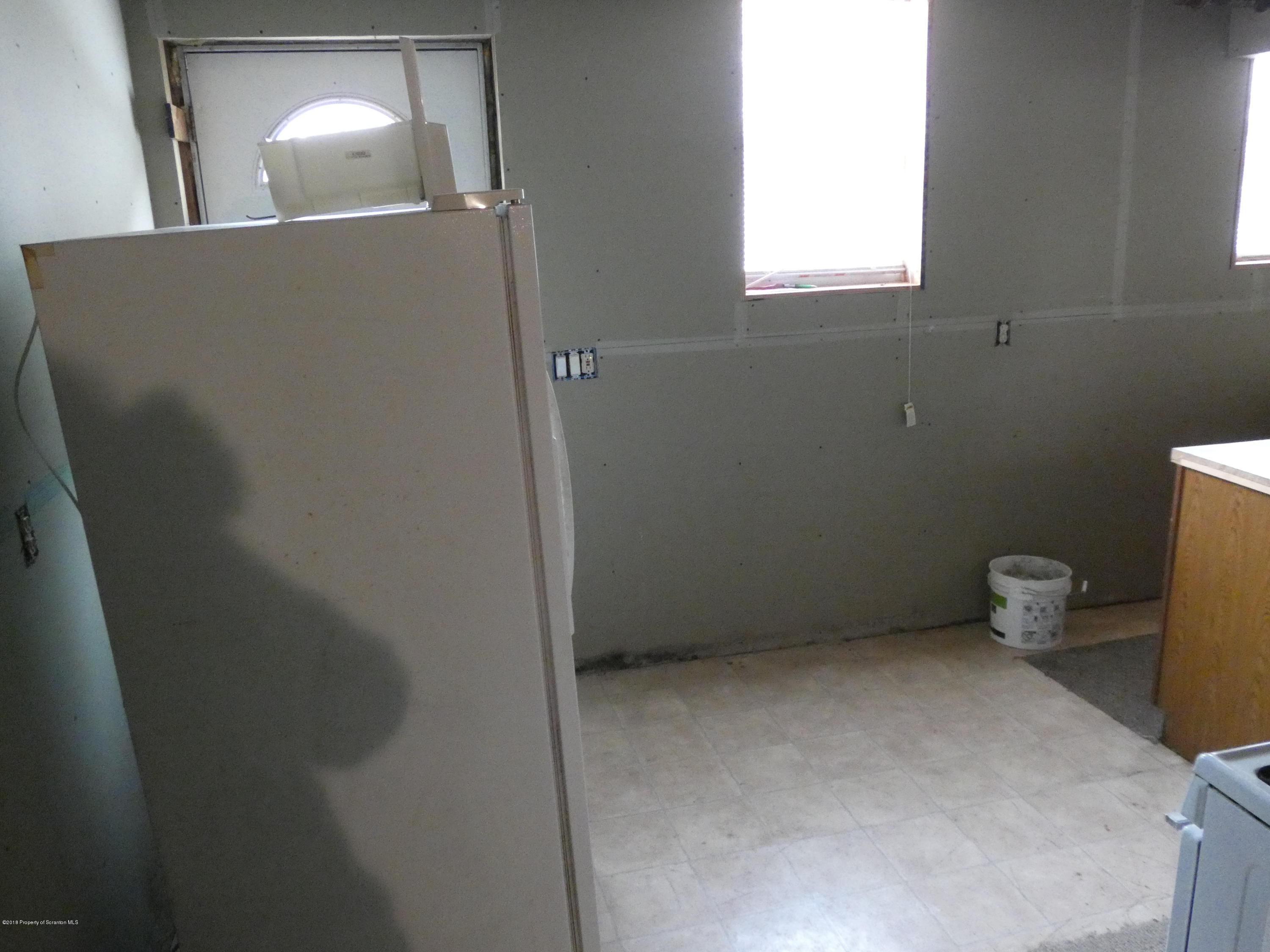 613 Fig Street Scranton, PA 18505 - Photo 29 of 36 a view of empty room