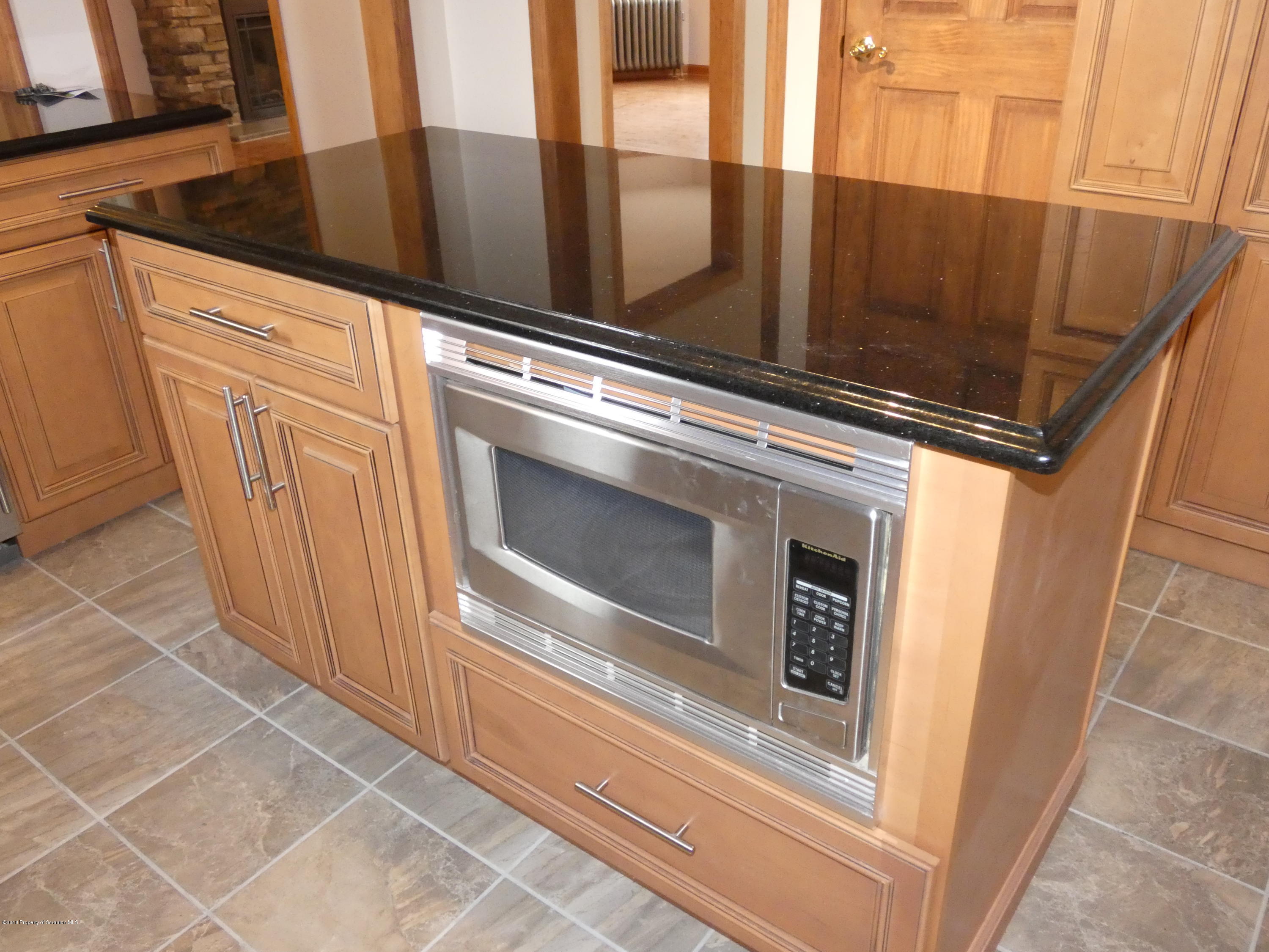 613 Fig Street Scranton, PA 18505 - Photo 6 of 36 a close view of a stove top oven