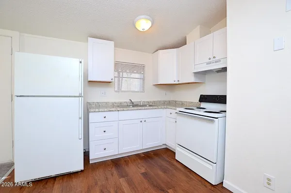 $1,000,000 | 229 North Palm Street, Unit TRLR, Gilbert, AZ 85234