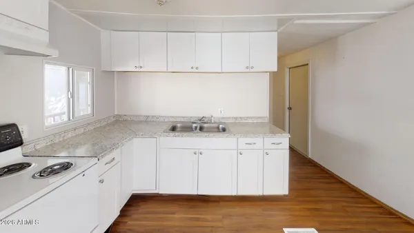 $1,000,000 | 229 North Palm Street, Unit TRLR, Gilbert, AZ 85234
