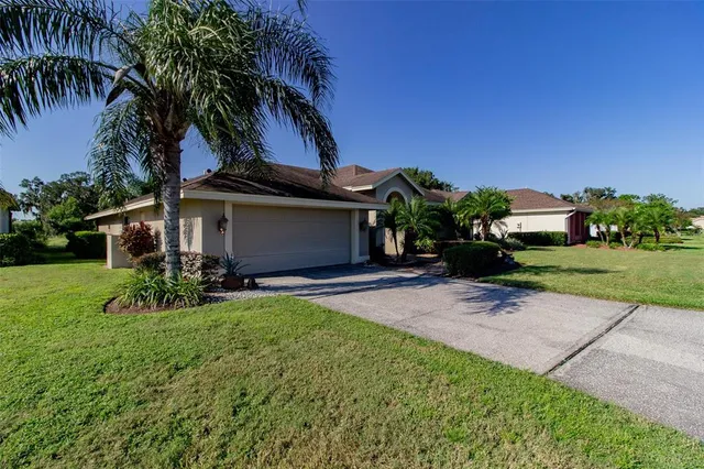 $434,900 | 4435 Fairway Oaks Drive, Mulberry, FL 33860