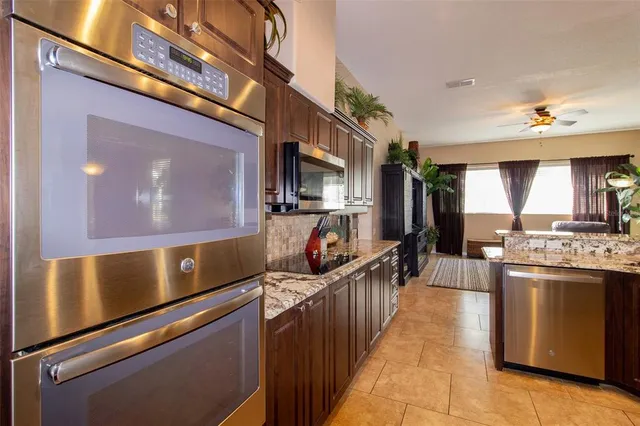 $434,900 | 4435 Fairway Oaks Drive, Mulberry, FL 33860