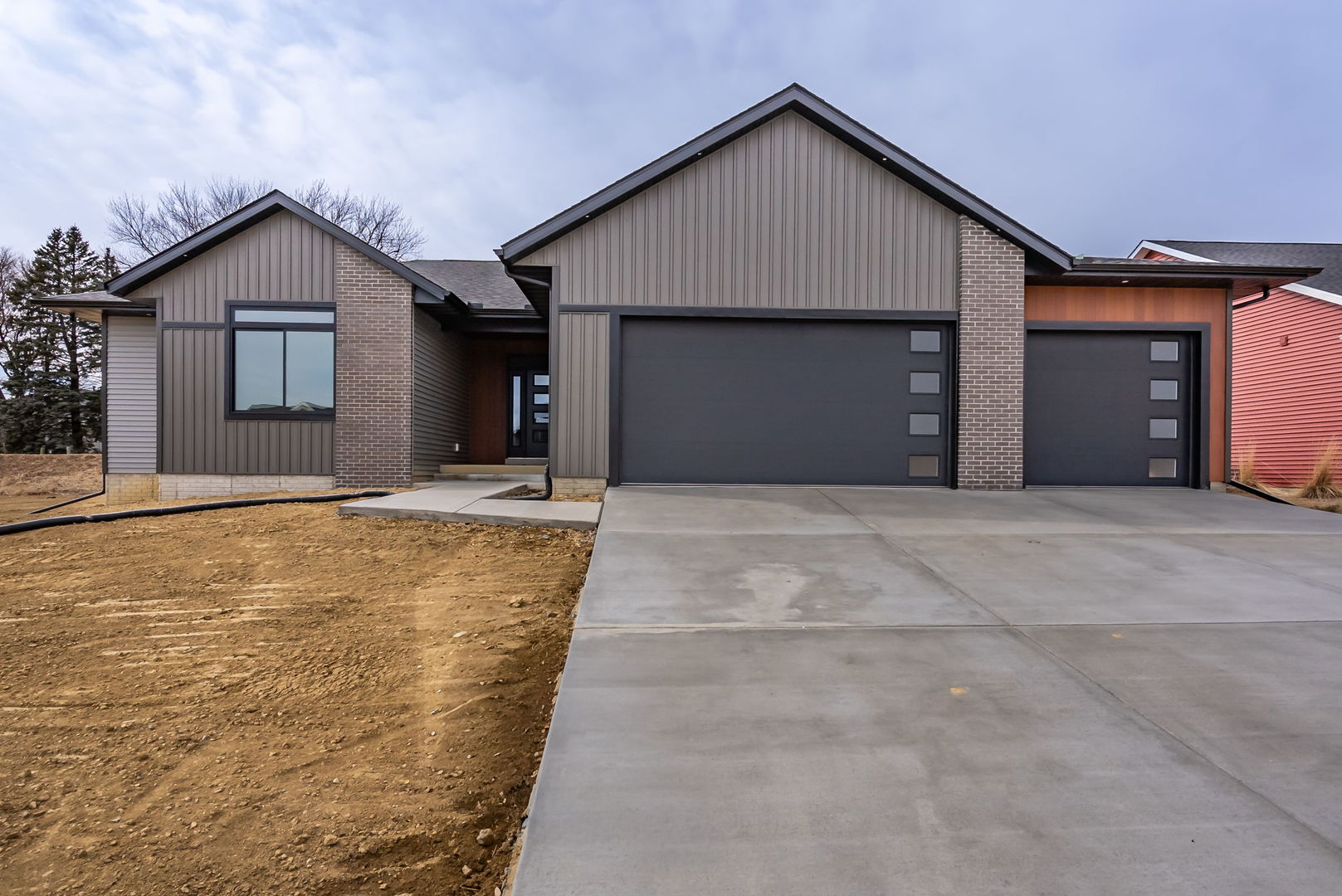 1218 South 2nd Street Eldridge, IA 52748 - Photo 2 of 39