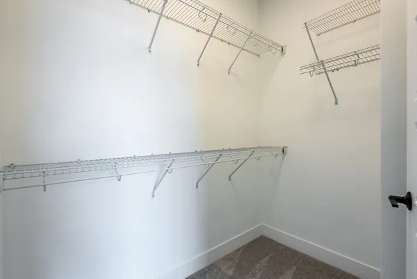 $564,900 | 1218 South 2nd Street, Eldridge, IA 52748