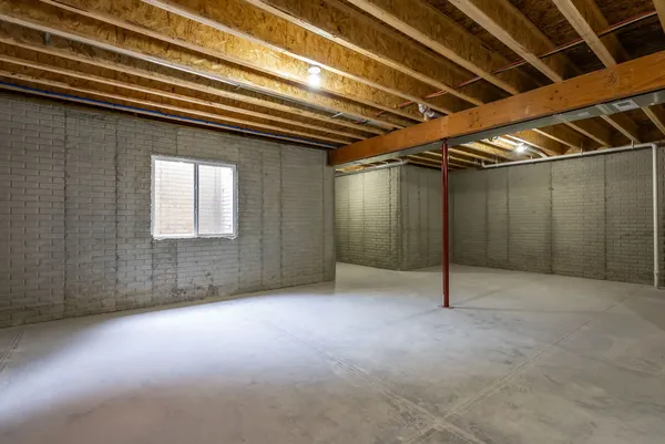 $564,900 | 1218 South 2nd Street, Eldridge, IA 52748