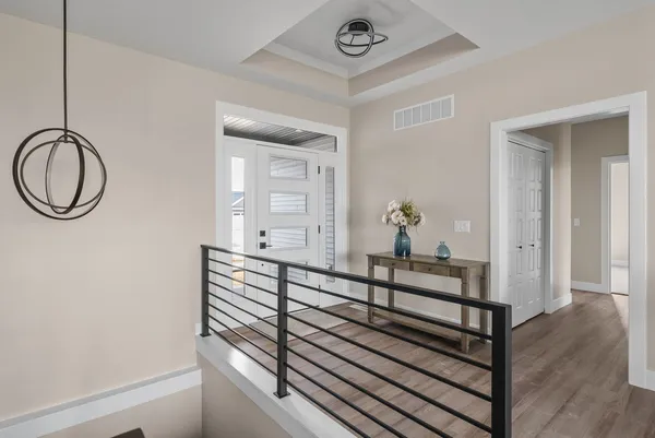 $564,900 | 1218 South 2nd Street, Eldridge, IA 52748