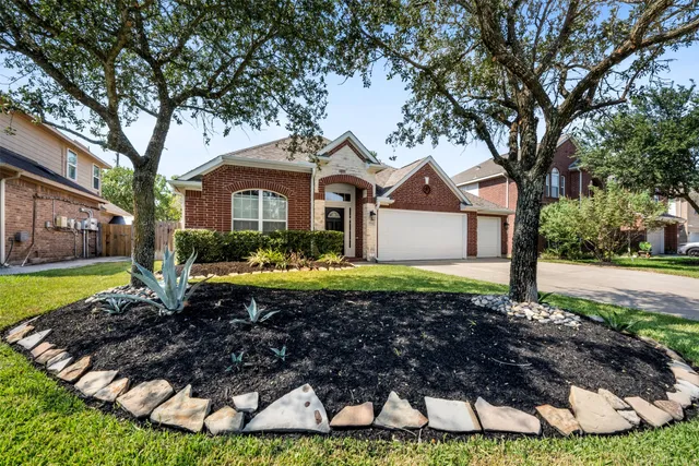 $2,500 | 17311 Elverson Oaks Drive, Tomball, TX 77377
