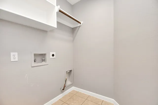 $2,500 | 17311 Elverson Oaks Drive, Tomball, TX 77377