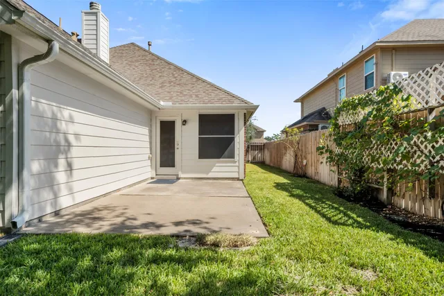 $2,500 | 17311 Elverson Oaks Drive, Tomball, TX 77377