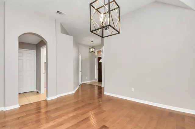 $2,500 | 17311 Elverson Oaks Drive, Tomball, TX 77377