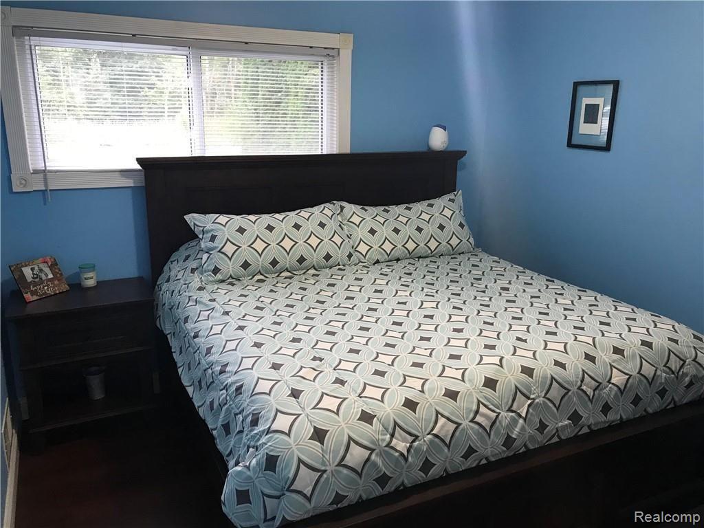 5240 Clarkston Road Clarkston, MI 48348 - Photo 14 of 28 20180924_145345174_iOS.jpg