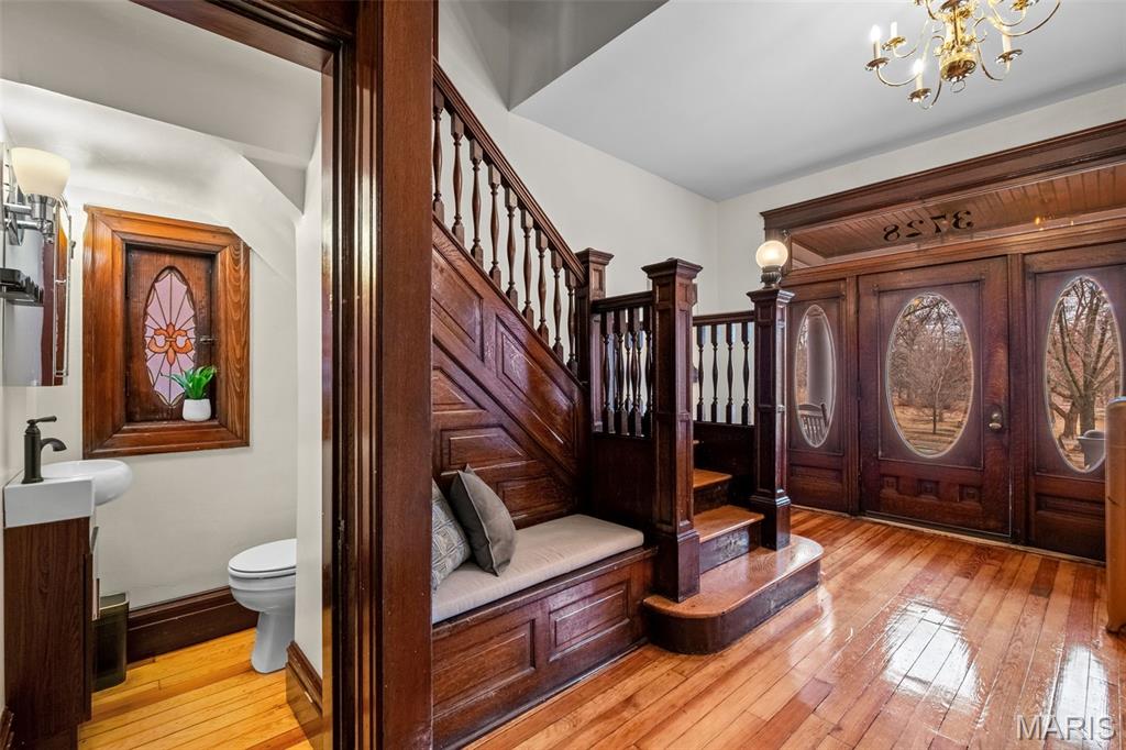 3728 Arsenal Street St. Louis, MO 63116 - Photo 3 of 38