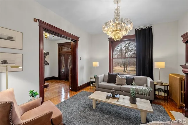 $599,000 | 3728 Arsenal Street, St. Louis, MO 63116