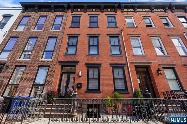 $4,395,000 | 735 Bloomfield Street, Hoboken, NJ 07030