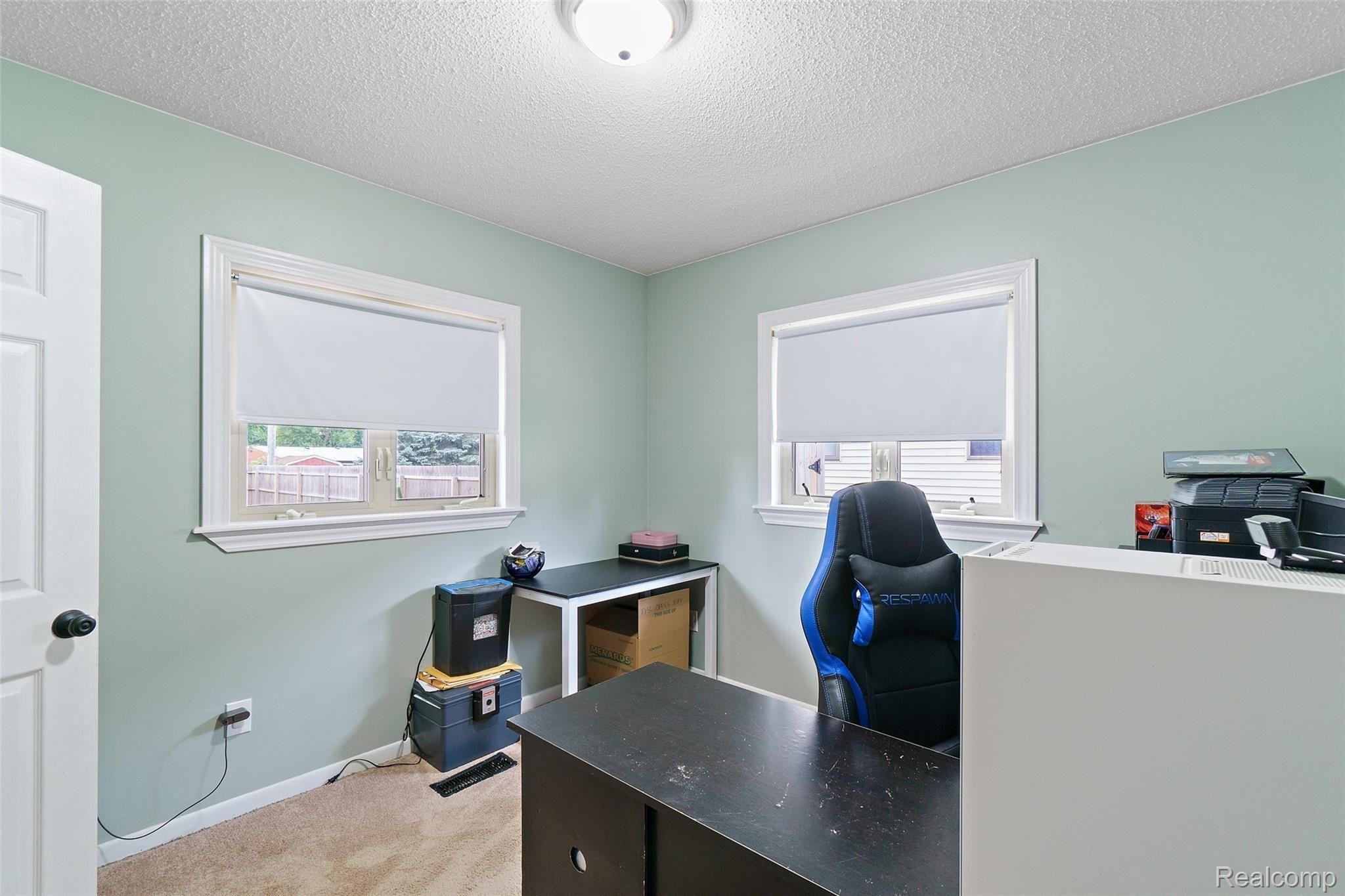 25154 22 Mile Road New Baltimore, MI 48051 - Photo 18 of 26 25154 22 Mile-33.jpg