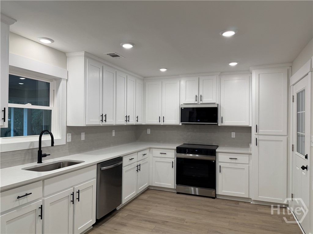 364 Island Road Savannah, GA 31406 - Photo 6 of 47