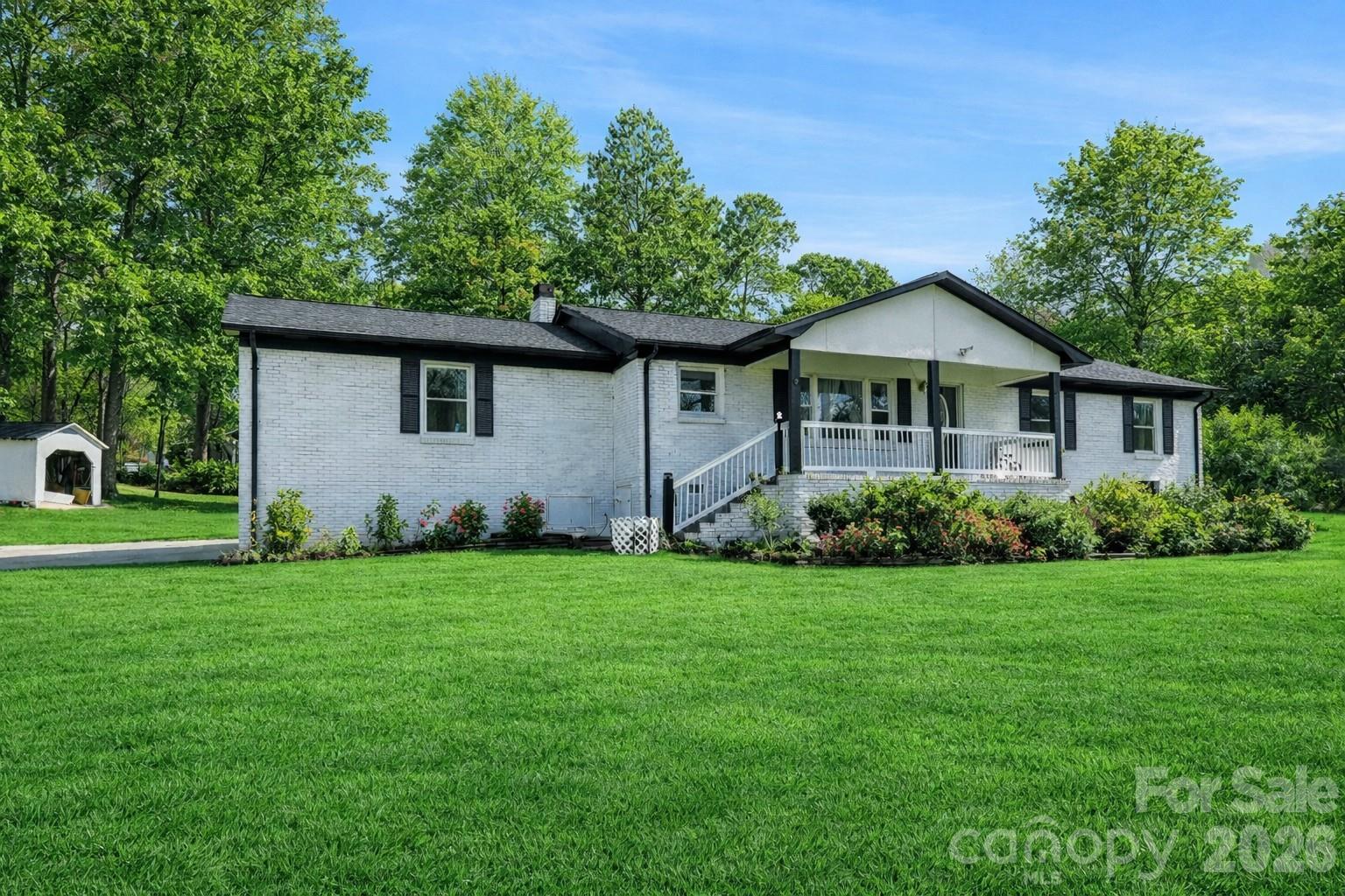 135 Old Gregory Lane Lancaster, SC 29720 - Photo 3 of 35