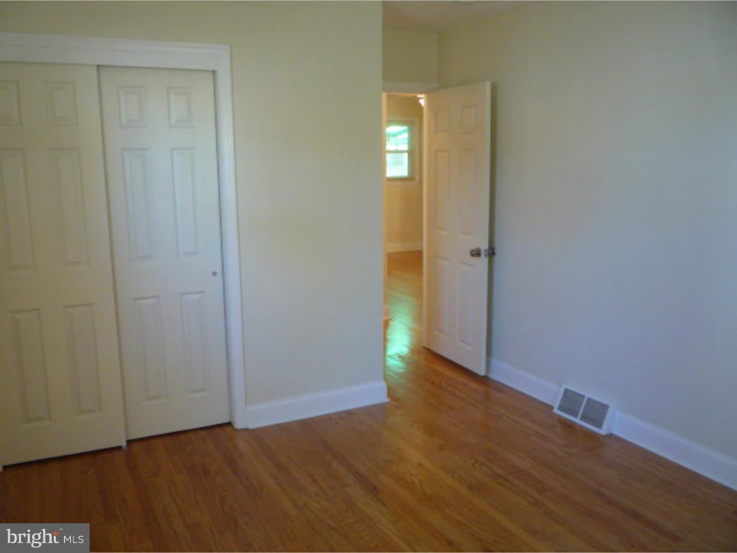 412 County Avenue Maple Shade, NJ 08052 - Photo 10 of 21 Bedroom